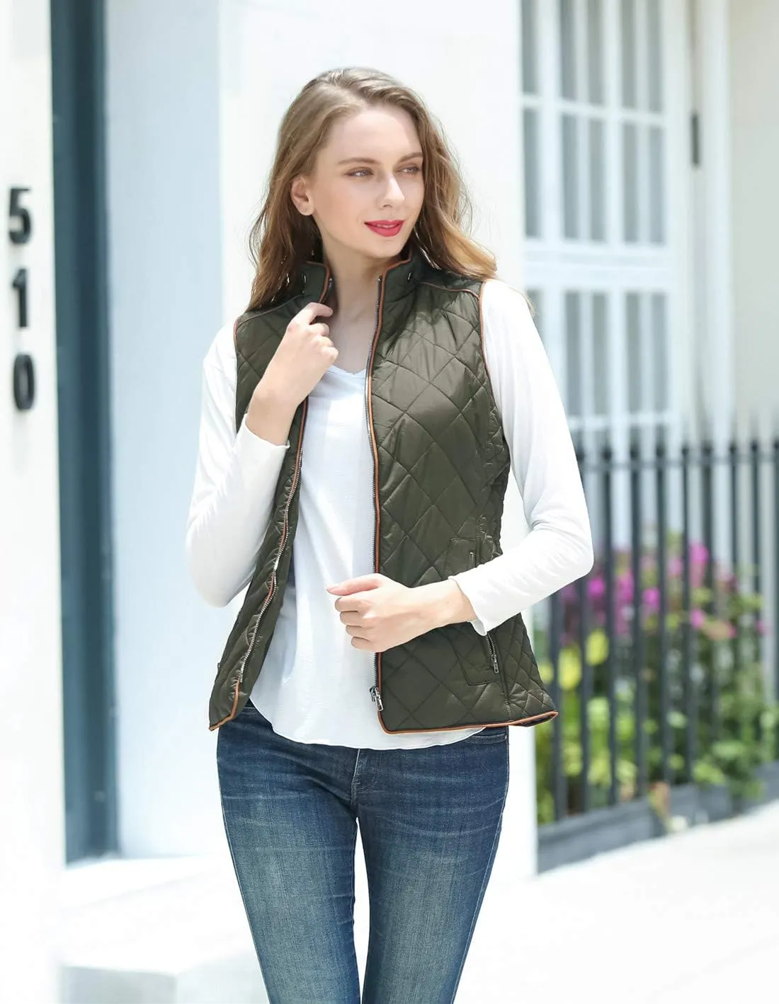 Anienaya Women's Quilted Vest Lightweight Padded Gilet Stand Collar Sleeveless Zip Up Puffer Warm Jacket w 2 Pocket
